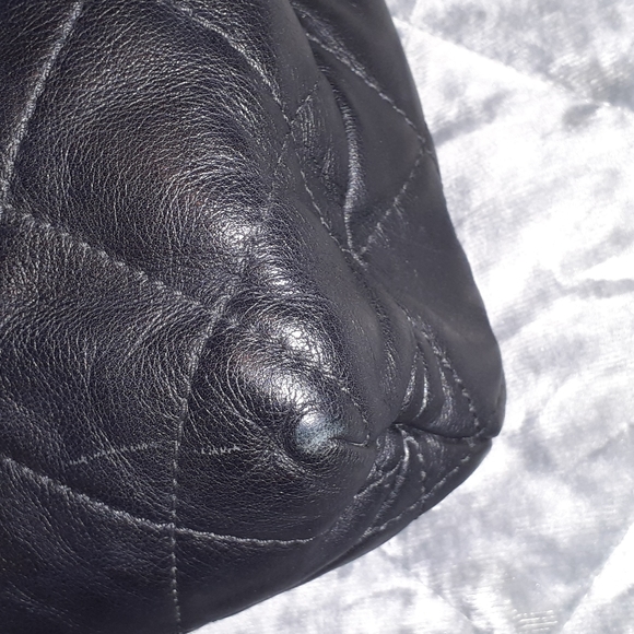 SOLD!!!!!chanel in the business flap - Picture 9 of 12